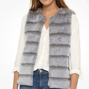 Joie andrina faux fur vest in gray size small